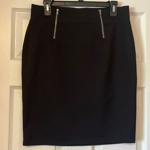 Adorable looking little pencil skirt, new without tags 🏷️